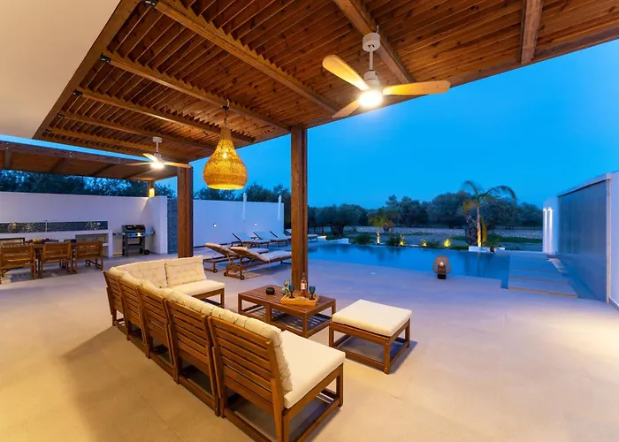 Luna Llena Villa Afándu