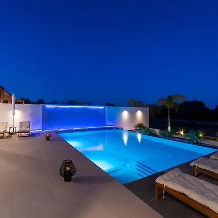 Luna Llena Вилла Афанту